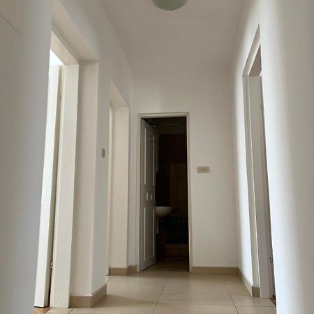 Apartmani Ana Sukošan Exterior foto