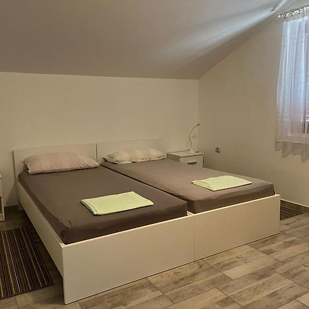 Apartmani Ana Sukošan Exterior foto